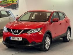 Röd Begagnad 2015 Nissan Qashqai SUV | 144 900 kr (Lite dyr)