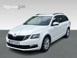 Vit Begagnad 2020 Skoda Octavia Kombi | 174 900 kr (Bra pris)
