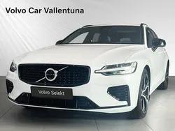Vit Begagnad 2024 Volvo V60 Ultra Kombi | 529 900 kr