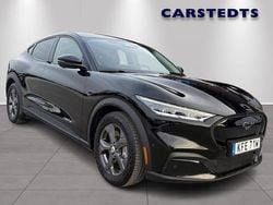 Svart Begagnad 2022 Ford Mustang Mach-E SUV | 389 800 kr (Marknadspris)