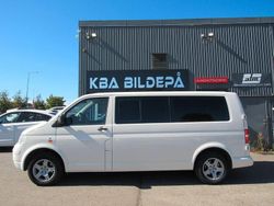 Vit Begagnad 2007 VW Shuttle Minibuss | 89 900 kr