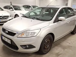 Grå Begagnad 2011 Ford Focus Platinum Halvkombi | 36 999 kr (Bra pris)