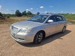 Silver Begagnad 2006 Toyota Avensis Kombi | 10 000 kr (Bra pris)