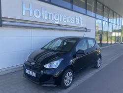 Svart Begagnad 2018 Hyundai i10 Comfort Halvkombi | 89 900 kr (Marknadspris)