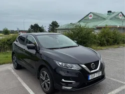 Svart Begagnad 2018 Nissan Qashqai SUV | 149 000 kr (Marknadspris)