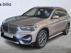 Silver Begagnad 2021 BMW X1 Performance SUV | 309 900 kr (Marknadspris)