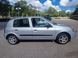 Grå Begagnad 2007 Renault Clio R.S. Halvkombi | 26 000 kr (Marknadspris)