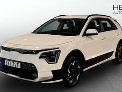 Vit (white) Begagnad 2022 Kia e-Niro SUV | 329 900 kr (Lite dyr)