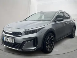 Grå Begagnad 2023 Kia Ceed Advance | 249 000 kr