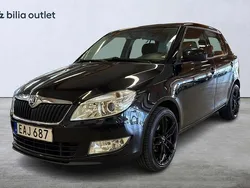 Svart Begagnad 2014 Skoda Fabia Ambiente Halvkombi | 74 900 kr (Marknadspris)