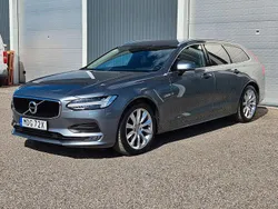 Grå Begagnad 2020 Volvo V90 Momentum Kombi | 259 000 kr (Marknadspris)