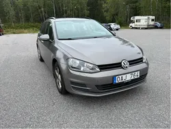 Grå Begagnad 2014 VW Golf VII Kombi | 89 900 kr (Marknadspris)