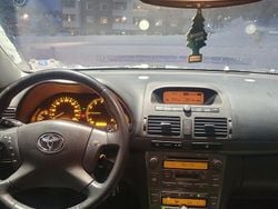 Begagnad 2004 Toyota Avensis Kombi | 32 900 kr (Dyr)