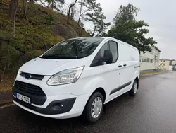 Vit Begagnad 2015 Ford Transit Custom Van | 83 498 kr