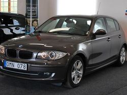 Brun Begagnad 2009 BMW 118 Advantage Halvkombi | 74 900 kr (Marknadspris)