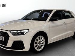 Vit Begagnad 2022 Audi A1 Sportback Proline Halvkombi | 189 000 kr (Marknadspris)