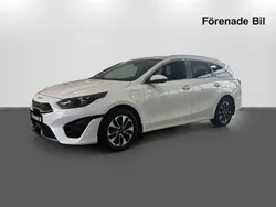 Vit Begagnad 2022 Kia Ceed Sportswagon Advance Kombi | 249 000 kr (Marknadspris)