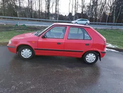 Röd Begagnad 2000 Skoda Felicia Halvkombi | 14 000 kr