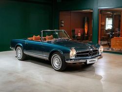 Mörkblå Begagnad 1968 Mercedes SL280 Cab | 2 199 900 kr