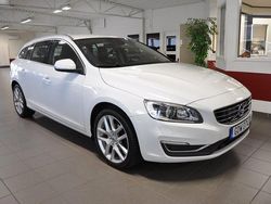 Vit Begagnad 2018 Volvo V60 Standard Kombi | 198 500 kr (Bra pris)