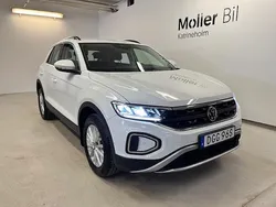 Vit (pure white) Begagnad 2022 VW T-Roc Life SUV | 218 900 kr (Marknadspris)