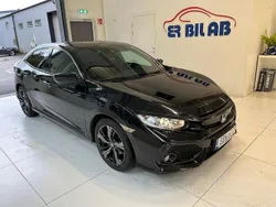 Svart Begagnad 2018 Honda Civic Elegance Halvkombi | 174 900 kr (Marknadspris)