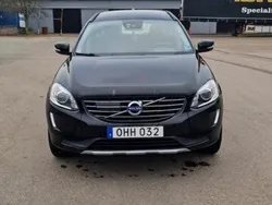 Svart Begagnad 2017 Volvo XC60 Momentum SUV | 154 000 kr (Bra pris)