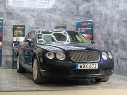 Mörkblå (blå) Begagnad 2007 Bentley Continental Flying Spur Sedan | 379 000 kr
