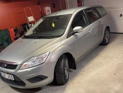 Grå Begagnad 2010 Ford Focus Trend Kombi | 23 000 kr (Bra pris)
