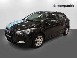 Svart Begagnad 2015 Hyundai i20 Halvkombi | 109 800 kr (Dyr)