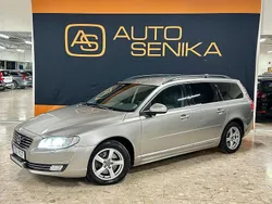 Ljusbrun (brun) Begagnad 2015 Volvo V70 Momentum Kombi | 139 900 kr (Marknadspris)