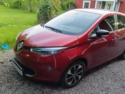 Röd Begagnad 2019 Renault Zoe Halvkombi | 100 000 kr (Bra pris)
