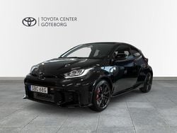 Svart Ny 2024 Toyota Yaris Premium Halvkombi | 599 900 kr (Marknadspris)