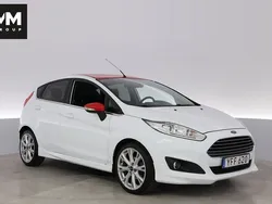 Vit Begagnad 2016 Ford Fiesta Titanium Halvkombi | 114 000 kr (Dyr)