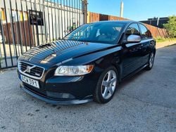 Svart Begagnad 2010 Volvo S40 R-Design Summum Sedan | 89 900 kr