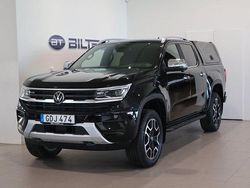 Svart (midnight black metallic) Begagnad 2023 VW Amarok Style Pickup | 689 900 kr (Marknadspris)