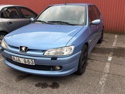 Blå Begagnad 2000 Peugeot 306 Halvkombi | 18 900 kr