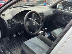 Silver Begagnad 2002 VW Golf IV Comfortline Halvkombi | 10 000 kr (Superpris)