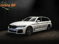 Vit Begagnad 2021 BMW 520 M Sport Kombi | 329 900 kr (Superpris)