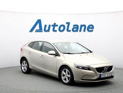 Luminious sand Begagnad 2016 Volvo V40 Halvkombi | 139 900 kr (Marknadspris)
