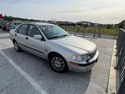 Grå Begagnad 2004 Volvo S40 Sedan | 18 500 kr (Superpris)