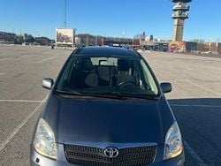 Begagnad 2003 Toyota Corolla Verso Minibuss | 28 500 kr