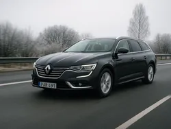 Svart Begagnad 2016 Renault Talisman GrandTour Kombi | 179 900 kr (Dyr)