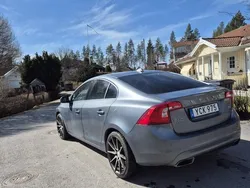 Grå Begagnad 2016 Volvo S60 Sedan | 107 000 kr (Superpris)