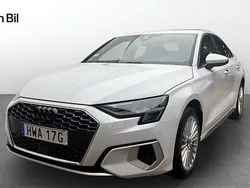 Glaciärvit metallic Begagnad 2023 Audi A3 Advanced Plus Sedan | 289 000 kr (Marknadspris)
