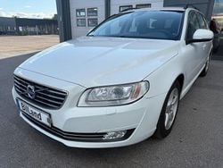 Vit Begagnad 2015 Volvo V70 Momentum Kombi | 99 900 kr (Marknadspris)