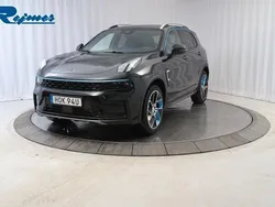 Svart (svart metallic) Begagnad 2023 Lynk & Co 01 SUV | 309 800 kr (Marknadspris)