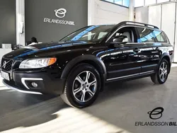Svart Begagnad 2013 Volvo XC70 Momentum SUV | 174 900 kr (Marknadspris)