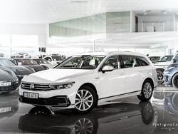Vit Begagnad 2020 VW Passat Executive Kombi | 229 000 kr (Marknadspris)