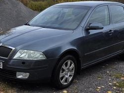 Grå Begagnad 2006 Skoda Octavia Halvkombi | 29 500 kr (Dyr)